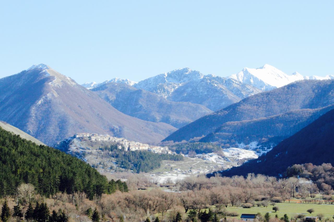 Hotel Orso Bianco Pescasseroli Kültér fotó