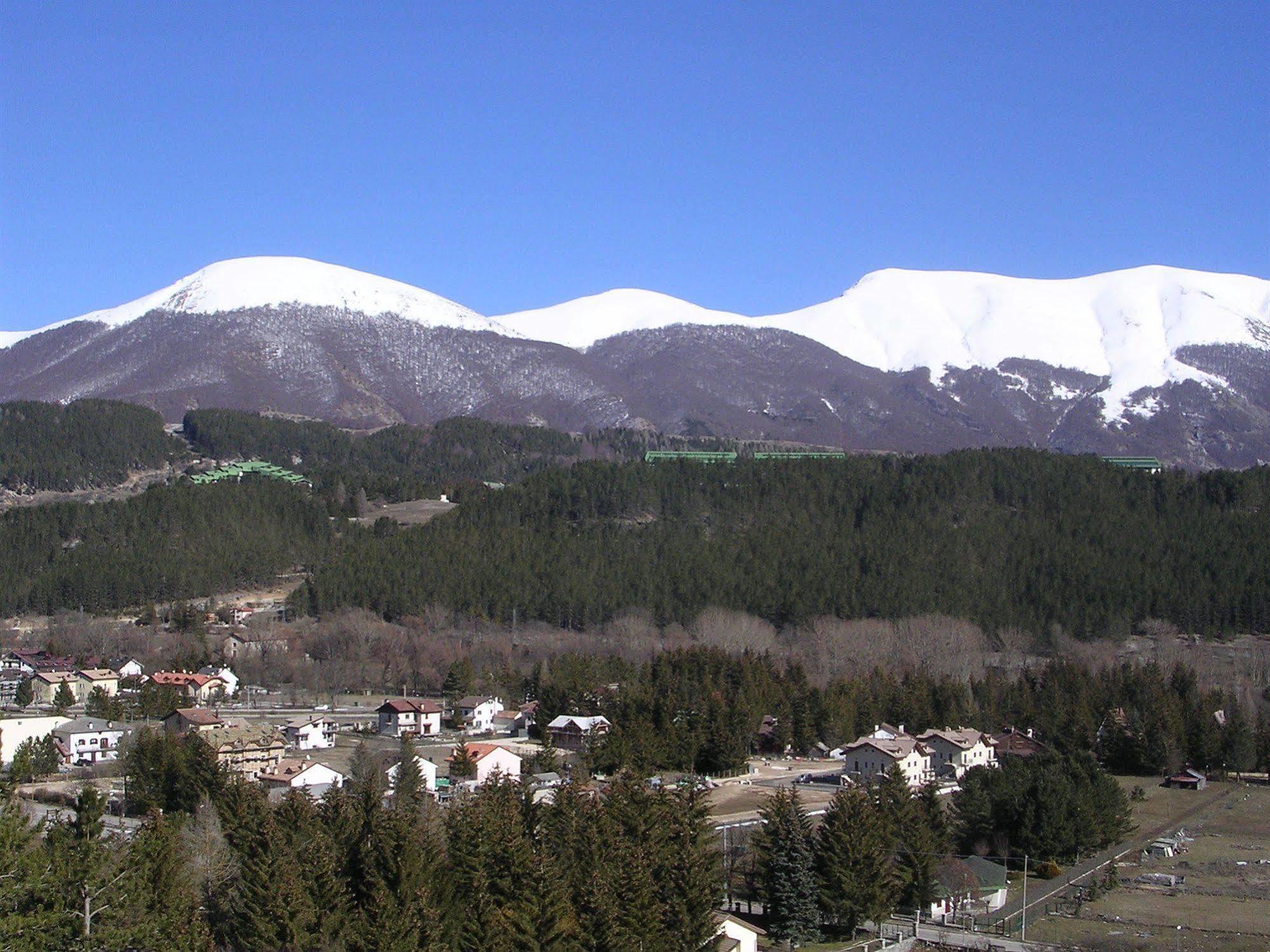 Hotel Orso Bianco Pescasseroli Kültér fotó